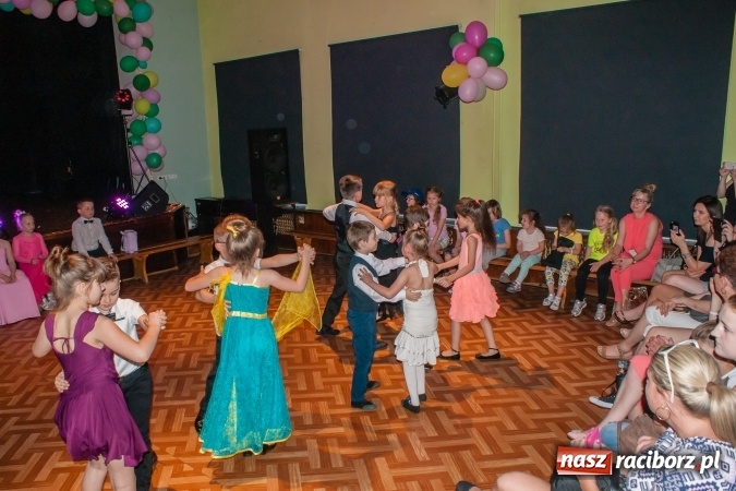 Zdjęcie w galerii na portalu naszraciborz.pl: Wiosenny pląs - widowisko taneczne w MDK wiadomości z regionu