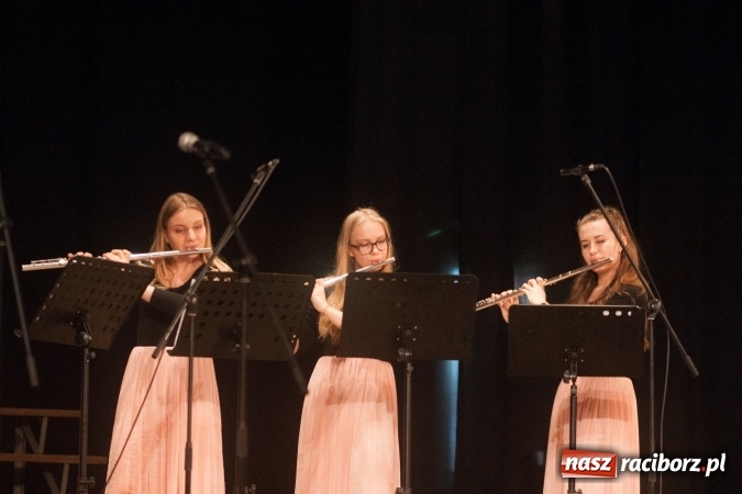 Zdjęcie w galerii na portalu naszraciborz.pl: XIII Festiwal Moniuszkowski w Raciborzu za nami. Grano, śpiewano i tańczono dla Gosi wiadomości z regionu