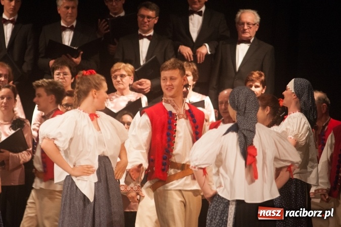 Zdjęcie w galerii na portalu naszraciborz.pl: XIII Festiwal Moniuszkowski w Raciborzu za nami. Grano, śpiewano i tańczono dla Gosi wiadomości z regionu