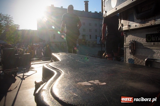 Zdjęcie w galerii na portalu naszraciborz.pl: Juwenalia Raciborskie 2017. Zobacz backstage  wiadomości z regionu