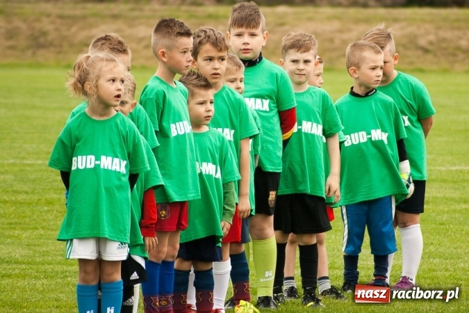 Zdjęcie w galerii na portalu naszraciborz.pl: Zmagania żaków Rafako i Pszowa przy Łąkowej wiadomości z regionu