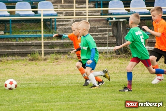 Zdjęcie w galerii na portalu naszraciborz.pl: Zmagania żaków Rafako i Pszowa przy Łąkowej wiadomości z regionu