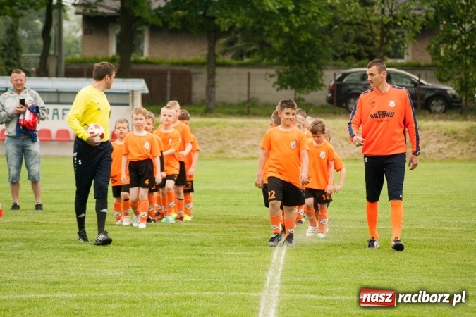 Zdjęcie w galerii na portalu naszraciborz.pl: Zmagania żaków Rafako i Pszowa przy Łąkowej wiadomości z regionu