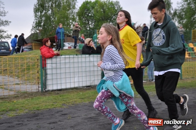 Zdjęcie w galerii na portalu naszraciborz.pl: Pospolite ruszenie dobrych serc. Razem dla Kewina w Rudach wiadomości z regionu