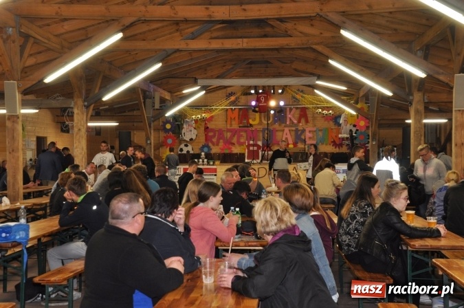 Zdjęcie w galerii na portalu naszraciborz.pl: Pospolite ruszenie dobrych serc. Razem dla Kewina w Rudach wiadomości z regionu