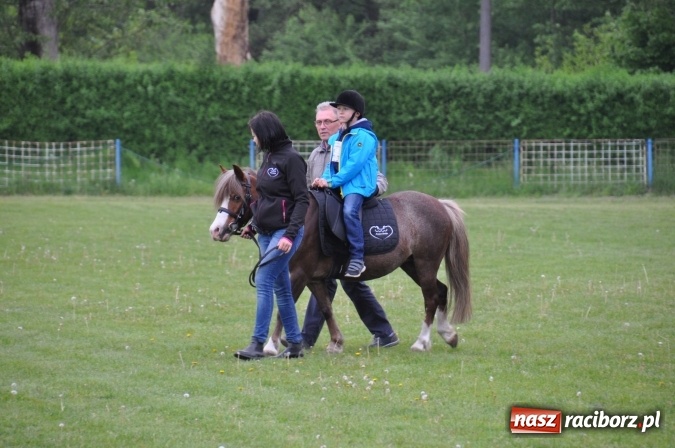 Zdjęcie w galerii na portalu naszraciborz.pl: Pospolite ruszenie dobrych serc. Razem dla Kewina w Rudach wiadomości z regionu