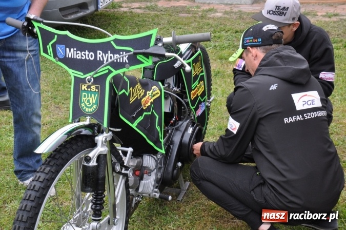 Zdjęcie w galerii na portalu naszraciborz.pl: Pospolite ruszenie dobrych serc. Razem dla Kewina w Rudach wiadomości z regionu