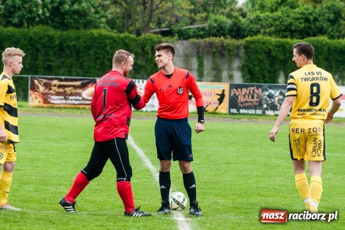 Zdjęcie w galerii na portalu naszraciborz.pl: C klasa: Szalone dziewięć minut Zabełkowa wiadomości z regionu