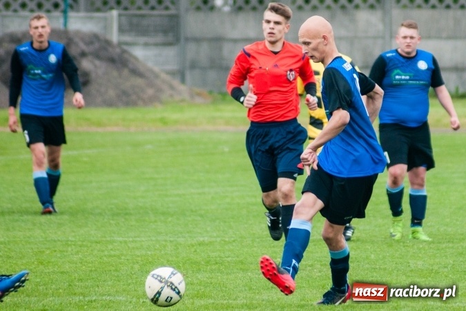 Zdjęcie w galerii na portalu naszraciborz.pl: C klasa: Szalone dziewięć minut Zabełkowa wiadomości z regionu