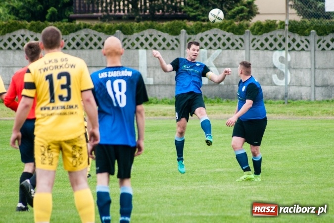 Zdjęcie w galerii na portalu naszraciborz.pl: C klasa: Szalone dziewięć minut Zabełkowa wiadomości z regionu