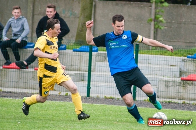 Zdjęcie w galerii na portalu naszraciborz.pl: C klasa: Szalone dziewięć minut Zabełkowa wiadomości z regionu