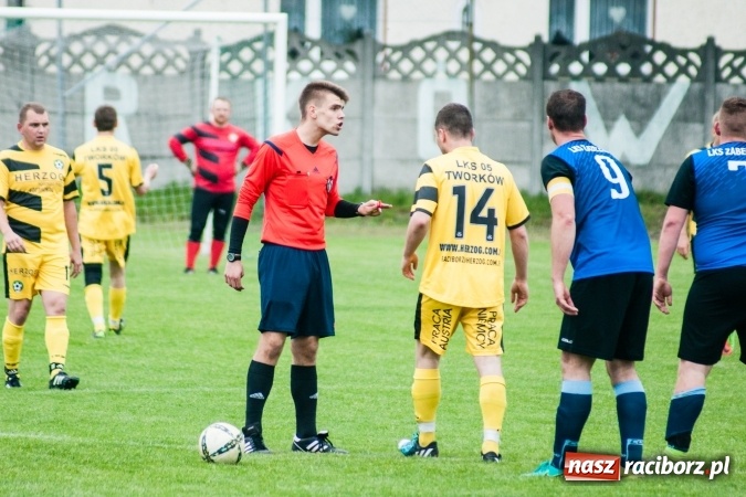 Zdjęcie w galerii na portalu naszraciborz.pl: C klasa: Szalone dziewięć minut Zabełkowa wiadomości z regionu