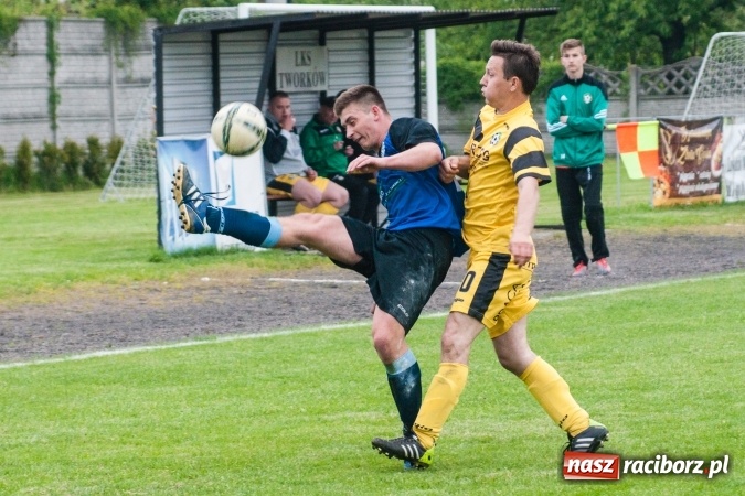 Zdjęcie w galerii na portalu naszraciborz.pl: C klasa: Szalone dziewięć minut Zabełkowa wiadomości z regionu