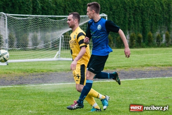 Zdjęcie w galerii na portalu naszraciborz.pl: C klasa: Szalone dziewięć minut Zabełkowa wiadomości z regionu