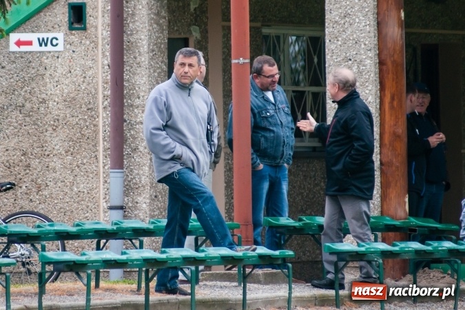 Zdjęcie w galerii na portalu naszraciborz.pl: Choć Owsiszcze się starały, to liderowi nie sprostały wiadomości z regionu