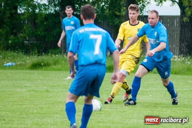 Zdjęcie w galerii na portalu naszraciborz.pl: Choć Owsiszcze się starały, to liderowi nie sprostały wiadomości z regionu