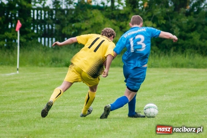 Zdjęcie w galerii na portalu naszraciborz.pl: Choć Owsiszcze się starały, to liderowi nie sprostały wiadomości z regionu