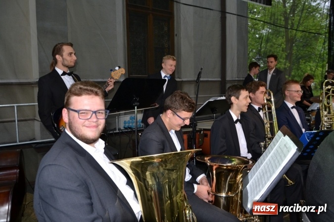 Zdjęcie w galerii na portalu naszraciborz.pl: Muzyka zbliża narody. Gmina Krzyżanowice zaczyna współpracę z Austriakami wiadomości z regionu