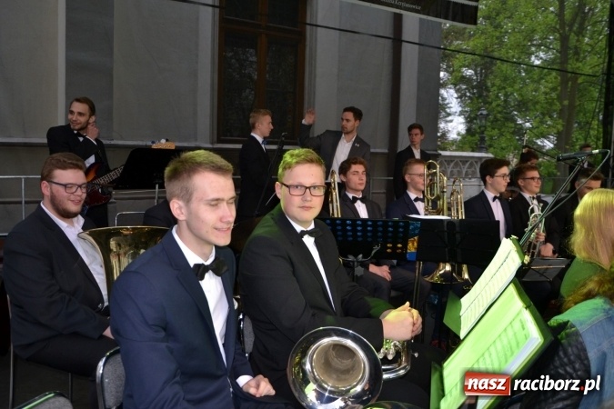 Zdjęcie w galerii na portalu naszraciborz.pl: Muzyka zbliża narody. Gmina Krzyżanowice zaczyna współpracę z Austriakami wiadomości z regionu