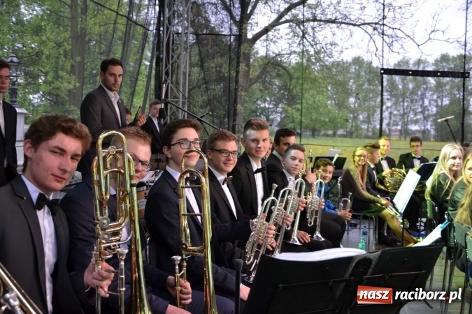 Zdjęcie w galerii na portalu naszraciborz.pl: Muzyka zbliża narody. Gmina Krzyżanowice zaczyna współpracę z Austriakami wiadomości z regionu