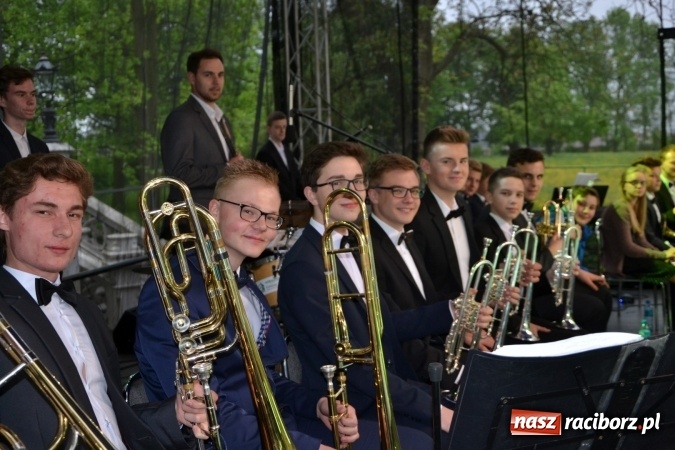 Zdjęcie w galerii na portalu naszraciborz.pl: Muzyka zbliża narody. Gmina Krzyżanowice zaczyna współpracę z Austriakami wiadomości z regionu