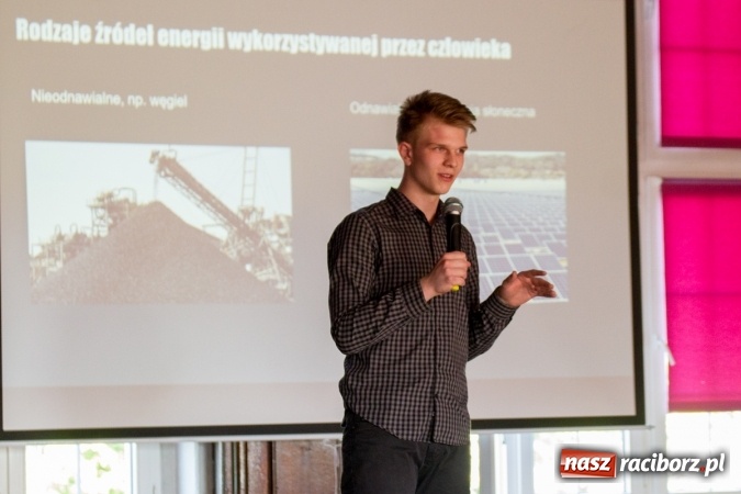 Zdjęcie w galerii na portalu naszraciborz.pl: W Kasprowiczu dyskutowano o odnawialnych źródłach energii  wiadomości z regionu