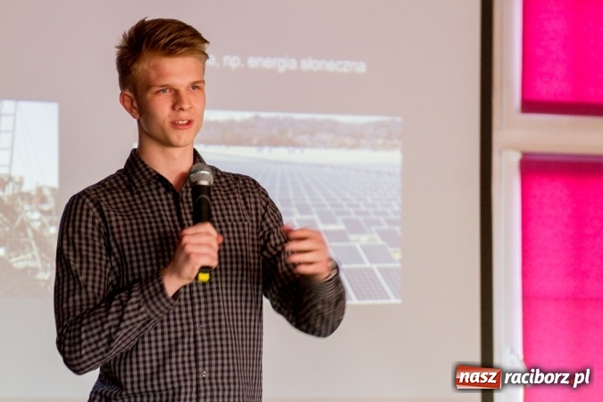 Zdjęcie w galerii na portalu naszraciborz.pl: W Kasprowiczu dyskutowano o odnawialnych źródłach energii  wiadomości z regionu