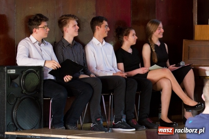 Zdjęcie w galerii na portalu naszraciborz.pl: W Kasprowiczu dyskutowano o odnawialnych źródłach energii  wiadomości z regionu