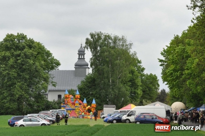 Zdjęcie w galerii na portalu naszraciborz.pl: W gościnie u świętego Urbana. Parafianie z Tworkowa, Bolesławia i czeskiej Haci na międzynarodowym odpuście wiadomości z regionu
