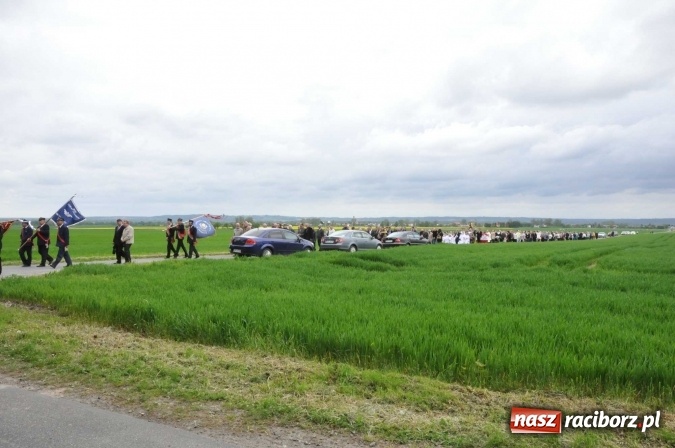 Zdjęcie w galerii na portalu naszraciborz.pl: W gościnie u świętego Urbana. Parafianie z Tworkowa, Bolesławia i czeskiej Haci na międzynarodowym odpuście wiadomości z regionu
