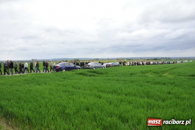 Zdjęcie w galerii na portalu naszraciborz.pl: W gościnie u świętego Urbana. Parafianie z Tworkowa, Bolesławia i czeskiej Haci na międzynarodowym odpuście wiadomości z regionu