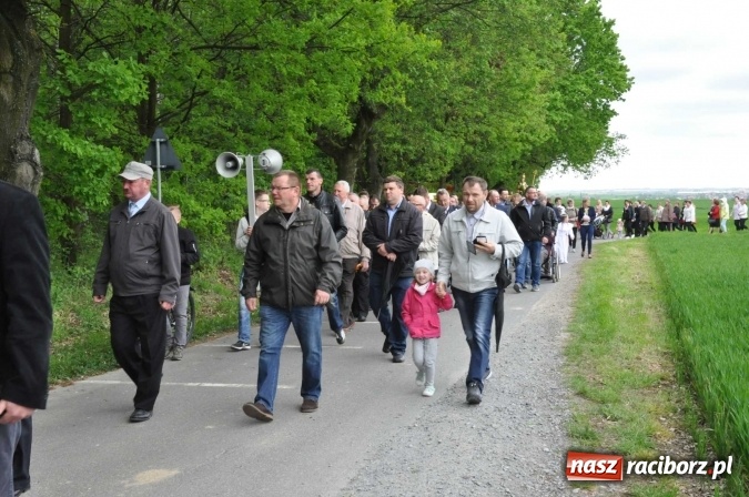 Zdjęcie w galerii na portalu naszraciborz.pl: W gościnie u świętego Urbana. Parafianie z Tworkowa, Bolesławia i czeskiej Haci na międzynarodowym odpuście wiadomości z regionu