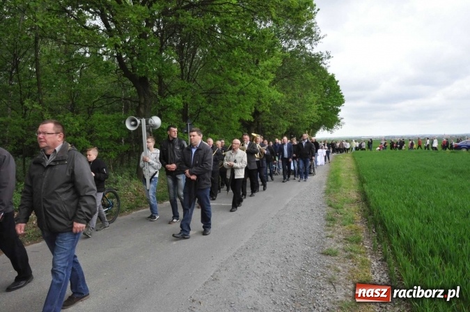 Zdjęcie w galerii na portalu naszraciborz.pl: W gościnie u świętego Urbana. Parafianie z Tworkowa, Bolesławia i czeskiej Haci na międzynarodowym odpuście wiadomości z regionu