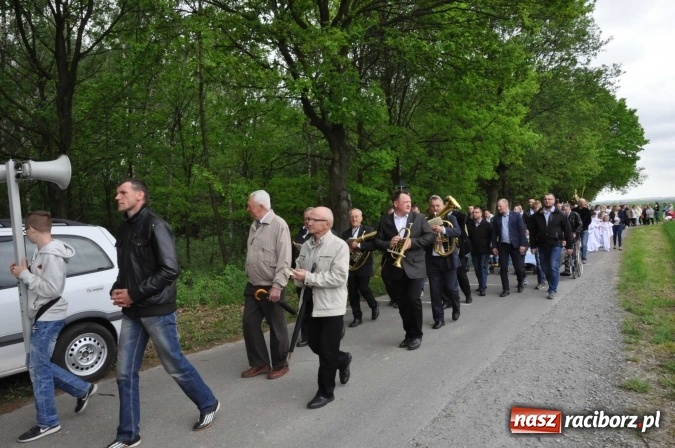 Zdjęcie w galerii na portalu naszraciborz.pl: W gościnie u świętego Urbana. Parafianie z Tworkowa, Bolesławia i czeskiej Haci na międzynarodowym odpuście wiadomości z regionu