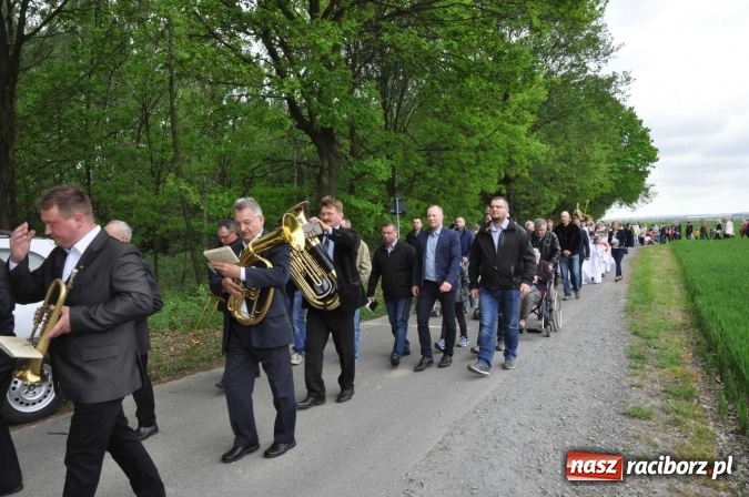 Zdjęcie w galerii na portalu naszraciborz.pl: W gościnie u świętego Urbana. Parafianie z Tworkowa, Bolesławia i czeskiej Haci na międzynarodowym odpuście wiadomości z regionu