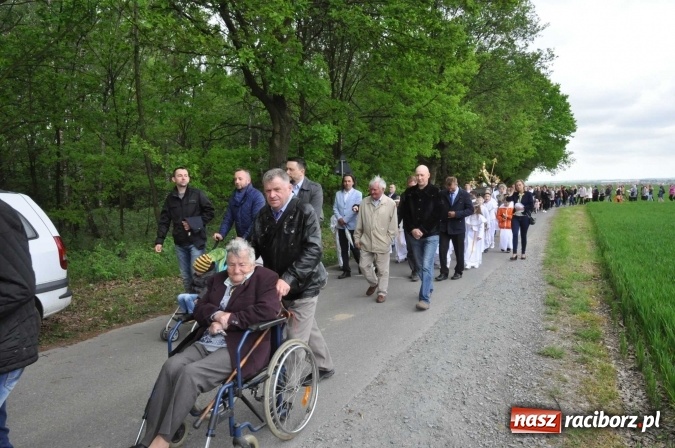 Zdjęcie w galerii na portalu naszraciborz.pl: W gościnie u świętego Urbana. Parafianie z Tworkowa, Bolesławia i czeskiej Haci na międzynarodowym odpuście wiadomości z regionu