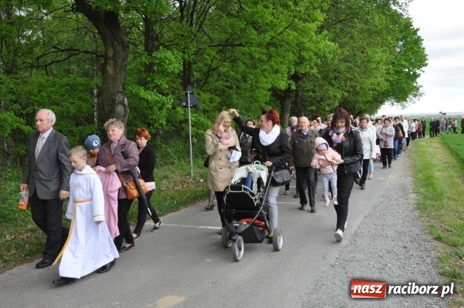 Zdjęcie w galerii na portalu naszraciborz.pl: W gościnie u świętego Urbana. Parafianie z Tworkowa, Bolesławia i czeskiej Haci na międzynarodowym odpuście wiadomości z regionu