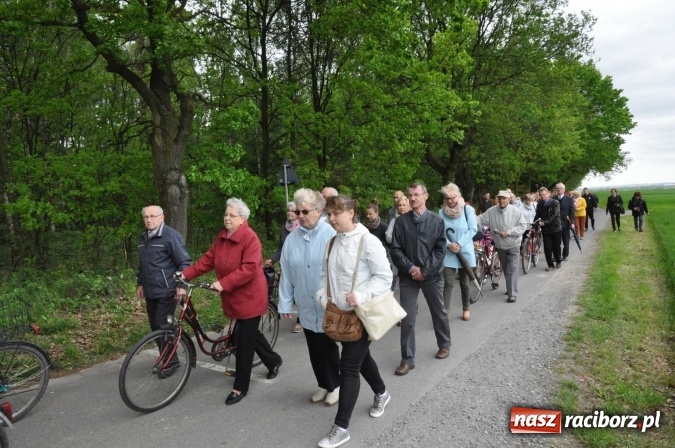 Zdjęcie w galerii na portalu naszraciborz.pl: W gościnie u świętego Urbana. Parafianie z Tworkowa, Bolesławia i czeskiej Haci na międzynarodowym odpuście wiadomości z regionu