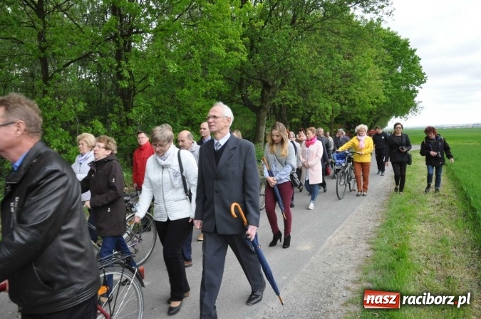 Zdjęcie w galerii na portalu naszraciborz.pl: W gościnie u świętego Urbana. Parafianie z Tworkowa, Bolesławia i czeskiej Haci na międzynarodowym odpuście wiadomości z regionu