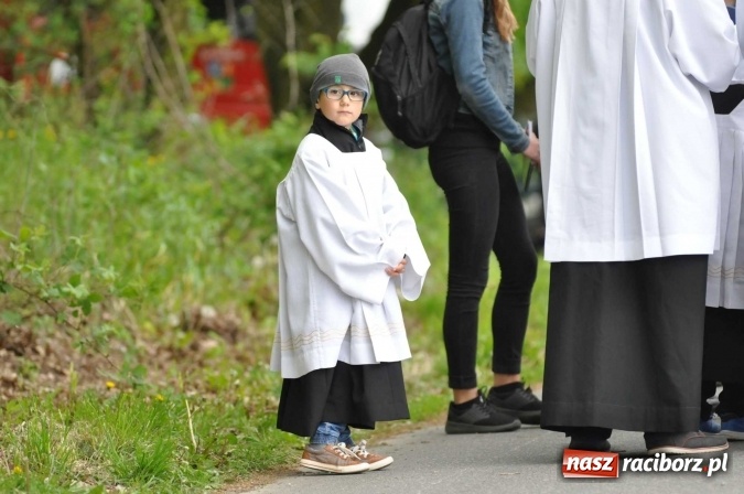 Zdjęcie w galerii na portalu naszraciborz.pl: W gościnie u świętego Urbana. Parafianie z Tworkowa, Bolesławia i czeskiej Haci na międzynarodowym odpuście wiadomości z regionu