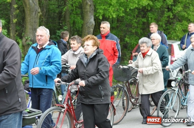 Zdjęcie w galerii na portalu naszraciborz.pl: W gościnie u świętego Urbana. Parafianie z Tworkowa, Bolesławia i czeskiej Haci na międzynarodowym odpuście wiadomości z regionu