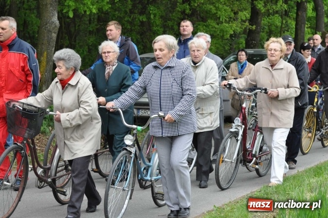 Zdjęcie w galerii na portalu naszraciborz.pl: W gościnie u świętego Urbana. Parafianie z Tworkowa, Bolesławia i czeskiej Haci na międzynarodowym odpuście wiadomości z regionu