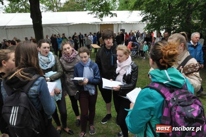 Zdjęcie w galerii na portalu naszraciborz.pl: W gościnie u świętego Urbana. Parafianie z Tworkowa, Bolesławia i czeskiej Haci na międzynarodowym odpuście wiadomości z regionu