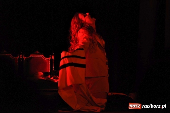 Zdjęcie w galerii na portalu naszraciborz.pl: W Strzesze wystawiono Grosiki na raj Singera  wiadomości z regionu