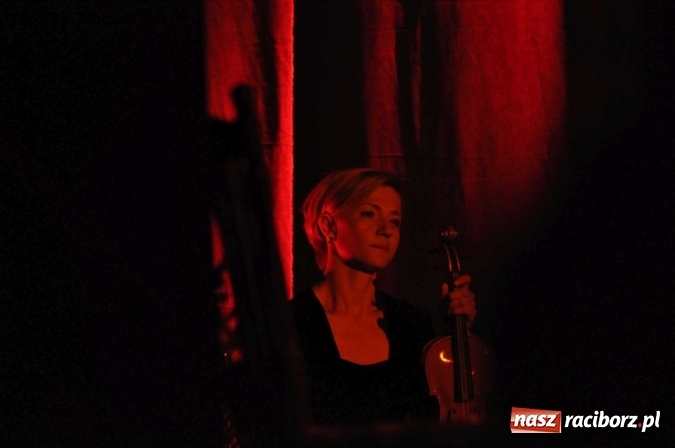 Zdjęcie w galerii na portalu naszraciborz.pl: W Strzesze wystawiono Grosiki na raj Singera  wiadomości z regionu