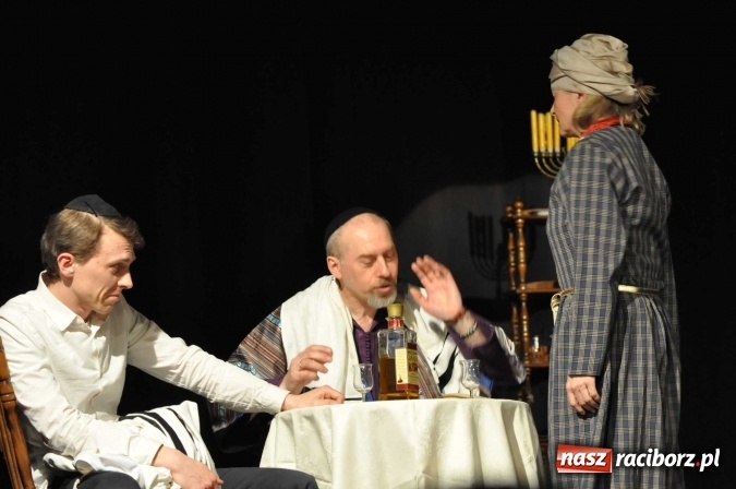 Zdjęcie w galerii na portalu naszraciborz.pl: W Strzesze wystawiono Grosiki na raj Singera  wiadomości z regionu