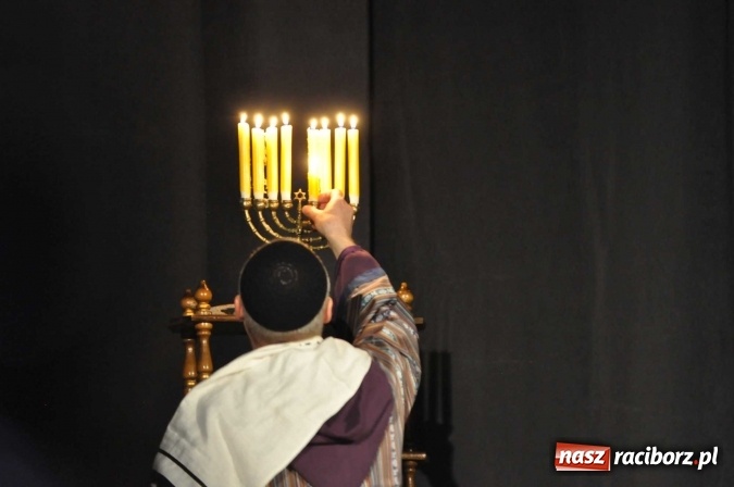 Zdjęcie w galerii na portalu naszraciborz.pl: W Strzesze wystawiono Grosiki na raj Singera  wiadomości z regionu