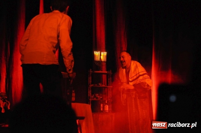 Zdjęcie w galerii na portalu naszraciborz.pl: W Strzesze wystawiono Grosiki na raj Singera  wiadomości z regionu