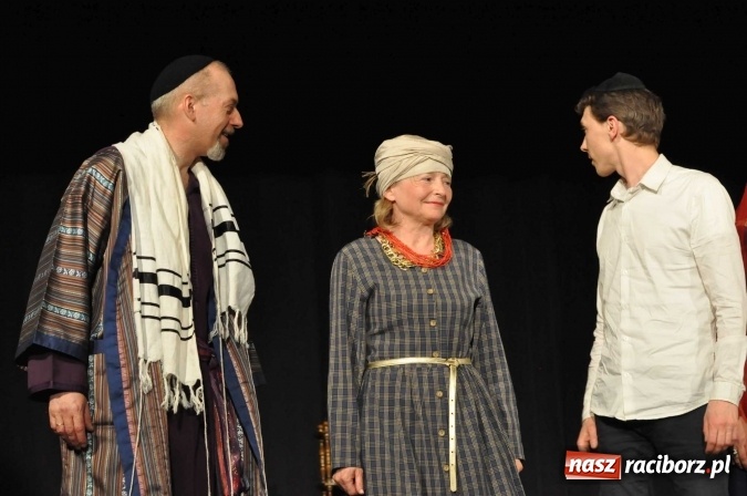 Zdjęcie w galerii na portalu naszraciborz.pl: W Strzesze wystawiono Grosiki na raj Singera  wiadomości z regionu