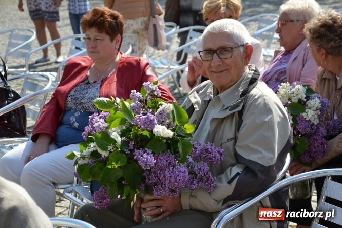 Zdjęcie w galerii na portalu naszraciborz.pl: Hiszpańska muzyka, przepiękne stroje i dekoracje, czyli Poemat dla Hiszpanii na Zamku Piastowskim  wiadomości z regionu